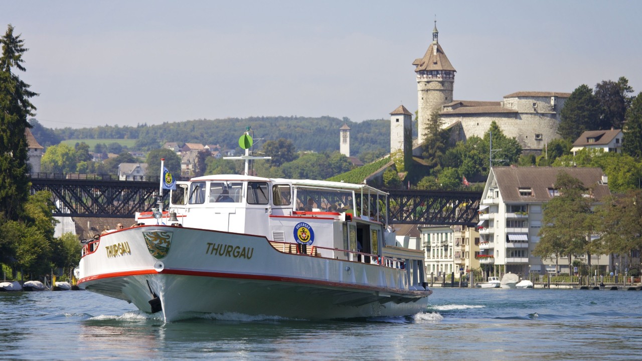 Bild von einem Schiff bei Schaffhausen.