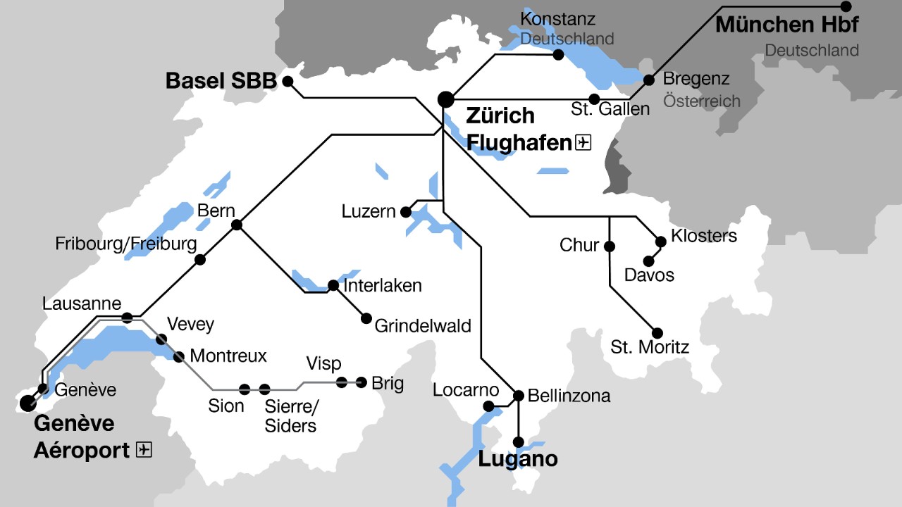 Stand März 2026 fährt der Flugzug auf folgenden Strecken: Bern-Fribourg-Lausanne-Genf–Genf Flughafen. Brig-Visp-Sierre/Siders-Sion-Montreux-Vevey-Lausanne-Genf-Genf Flughafen. Grindelwald-Interlaken-Fribourg-Bern-Zürich Flughafen. Basel-Zürich Flughafen. Lugano-Locarno-Bellinzona-Luzern-Zürich Flughafen. St.Moritz-Chur-Davos-Klosters-Zürich Flughafen. Konstanz-Zürich Flughafen. München-Bregenz-St.Gallen-Zürich Flughafen. 